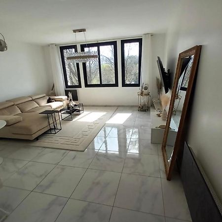 Magnifique Appart Avec Jaccuzi Apartment Криел-сюр-Мер Екстериор снимка